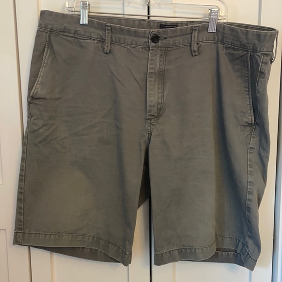 GAP Shorts Gap Gray Khaki Mens Shorts Size 4 Poshmark